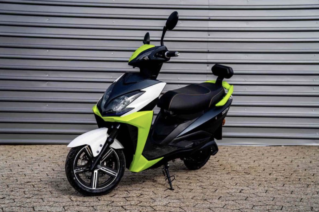 Scooter électrique Falcon Opai 3400 - Homologué route - Apport LOA